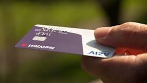 Cómo hacer una carta de autorización de tarjeta de crédito
